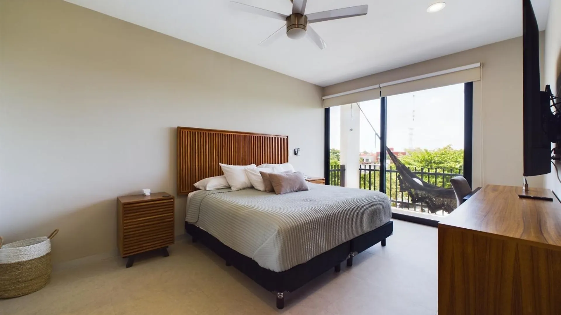Spacious And Centrally Apartment A Few Streets From The Beach By Yeah Playa del Carmen Mexico
